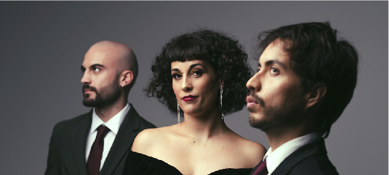 enViBop 281 MARIA ESTEBAN TRIO - &ldquo;Christmas Dreaming&rdquo;